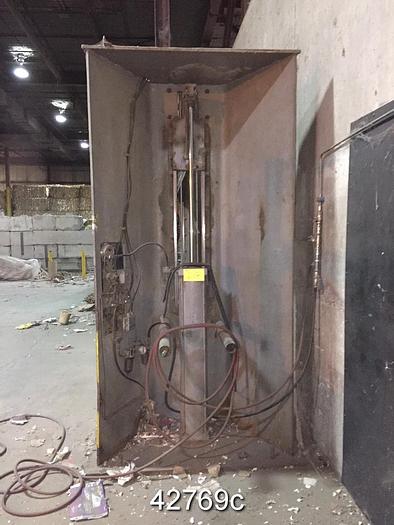 Used BLACK CLAWSON #42769