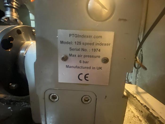 Used 2000 Bridgeport VMC 600/22 Digital Machining Center