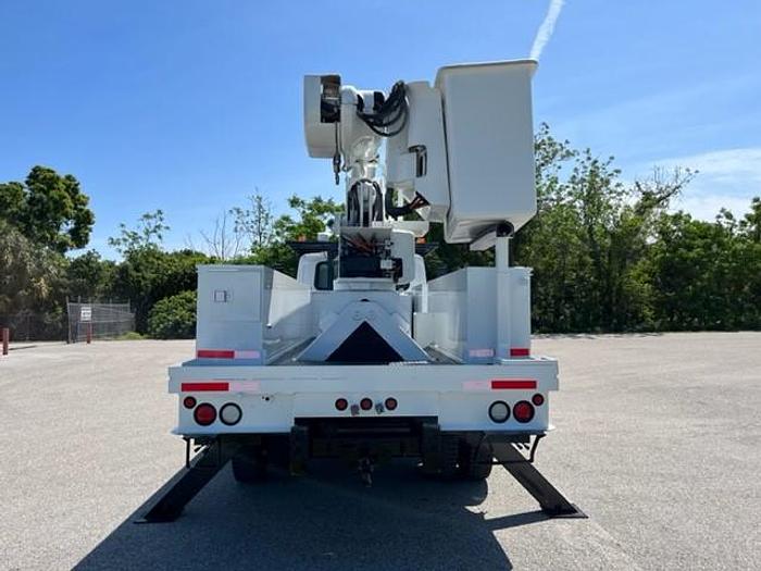 Used ALTEC AA755L 60FT MATERIAL HNDLER 2 MAN BUCKET ON 2006 INTERNATIONAL4300 BOOM TRUCK