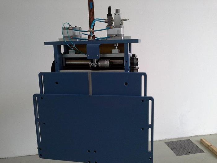 New F&P    "AE" Servo Feeds (New) #3575