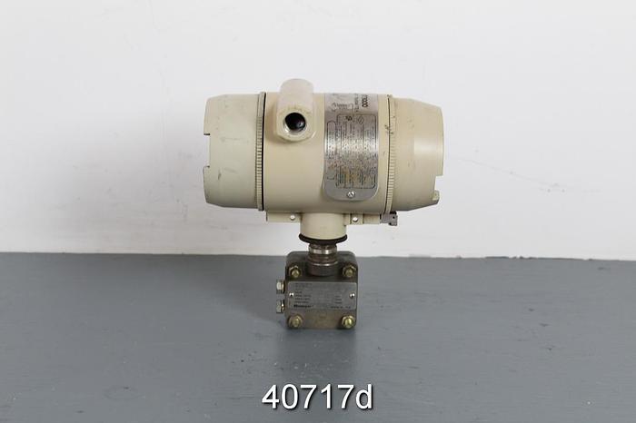 Used Honeywell ST300 Smart Transmitter, Model STG170-F1G-00000-MB.SM.F1C3-514E #40717