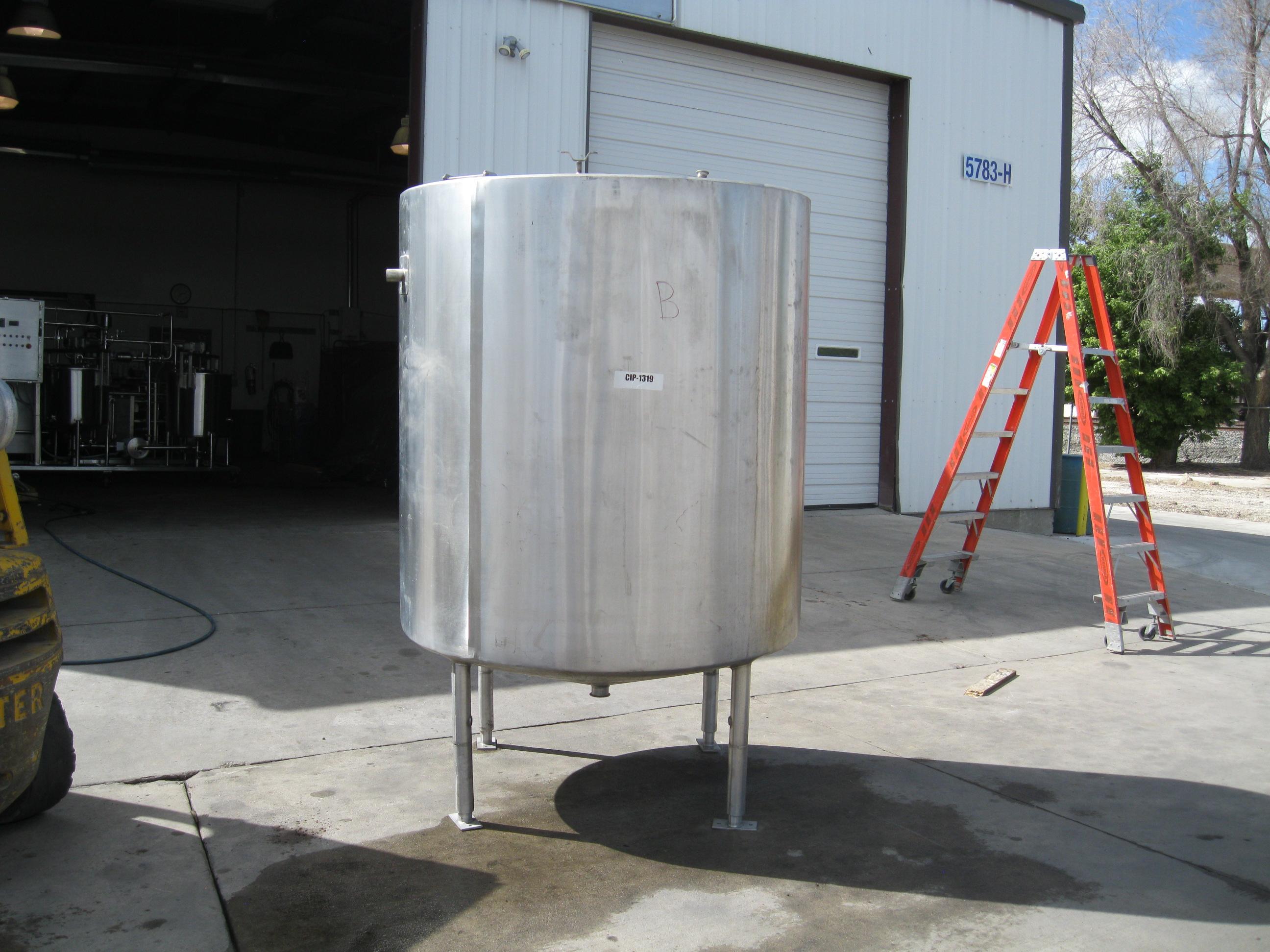 Usado 600 GALLON INSULATED CIP TANK
