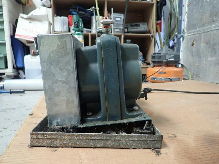 Used Cenco 91305 HYVAC 2 Vacuum Pump w/ GE Motor 5KC35KG147, 1/4 HP, 1725 RPM