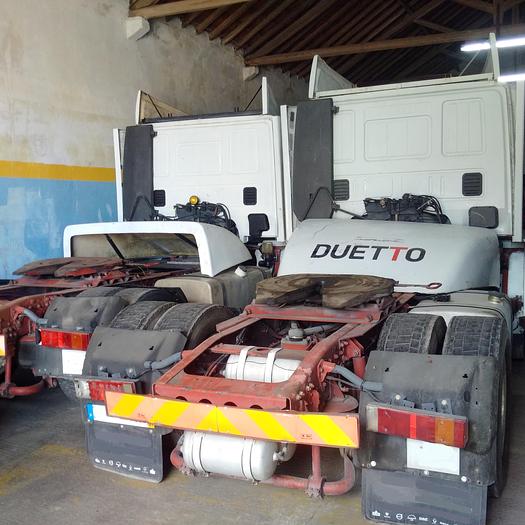 Usado 2001 IVECO Eurotech 440E40 tractor unit