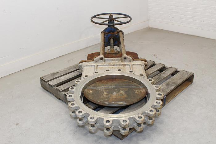 Used True Line 24" Hand Operated Knife Gate Valve #44005