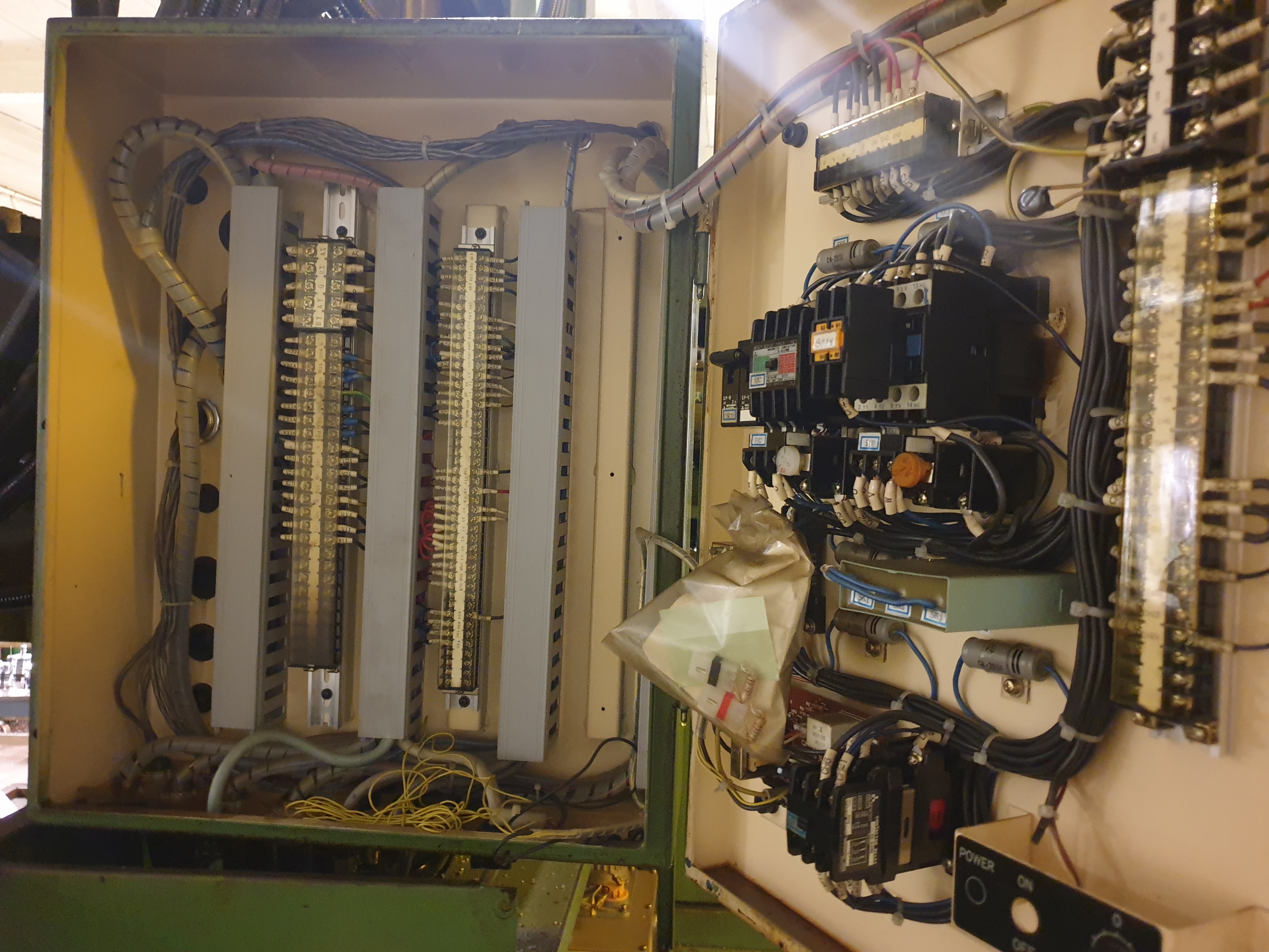 Gebruikt MAZAK VQC 30 / 50B