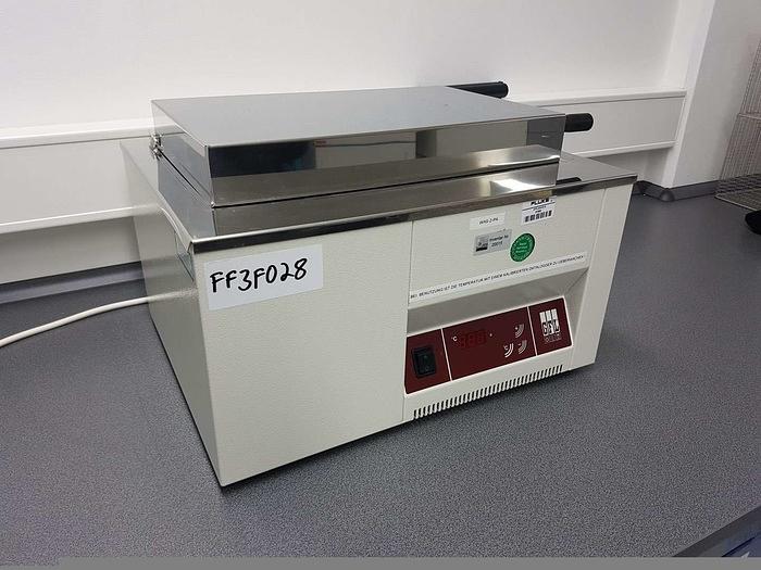 Used GFL Water Bath 1008 Incubation/Inactivation Water Bath