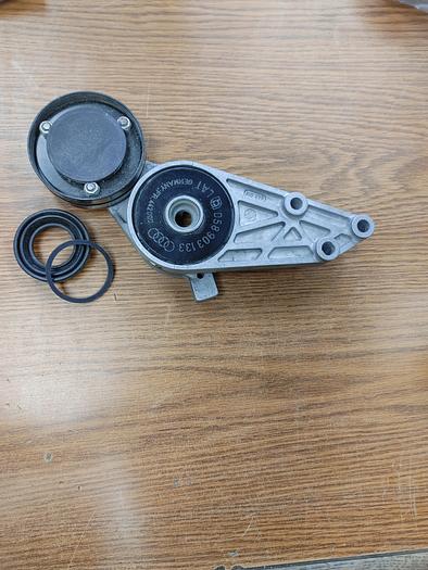 Audi Belt Tensioner Assembly W/ Pulley 058903133(111)
