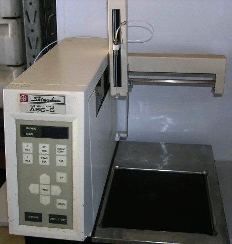 Used SHIMADZU CORPORATION auto sample changer, type ASC-5, cat. no. 204-09100