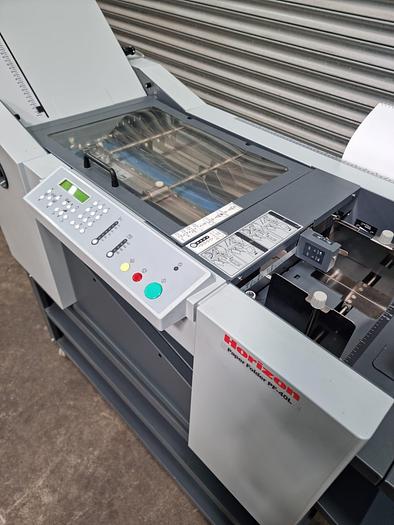 Used Horizon PF-40L folding machine