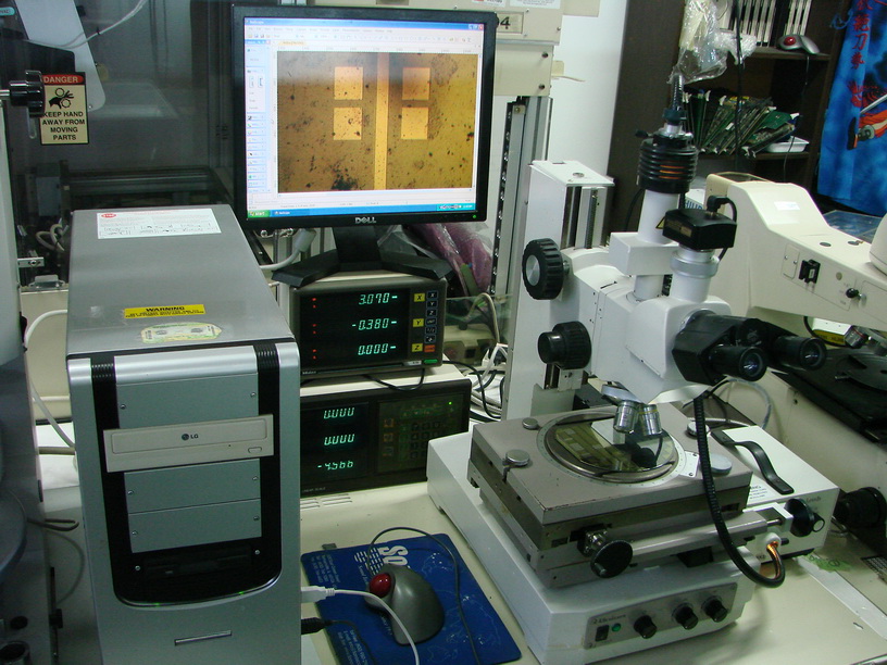 Used Hisomet  11  DH11  XYZ Measurment Microscope