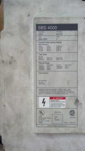 Used BREAKERS, 4000 AMPS, SIEMENS - 2 AVAILABLE (USED)