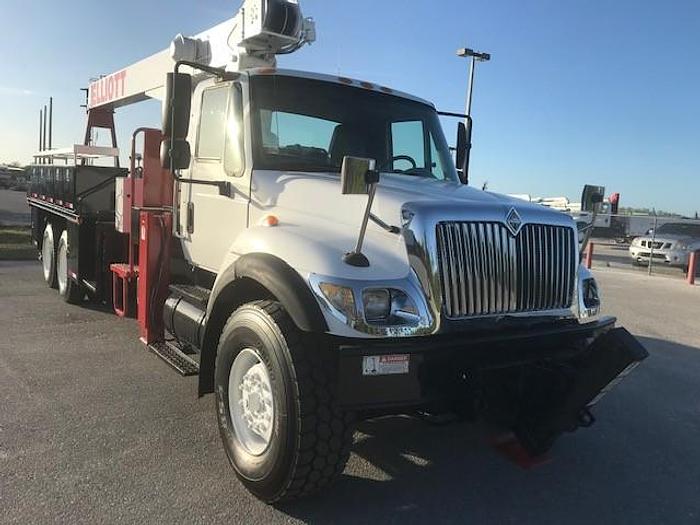 Used 2007 International 7500 Elliott 1860F 18 Ton Crane Truck - C04510