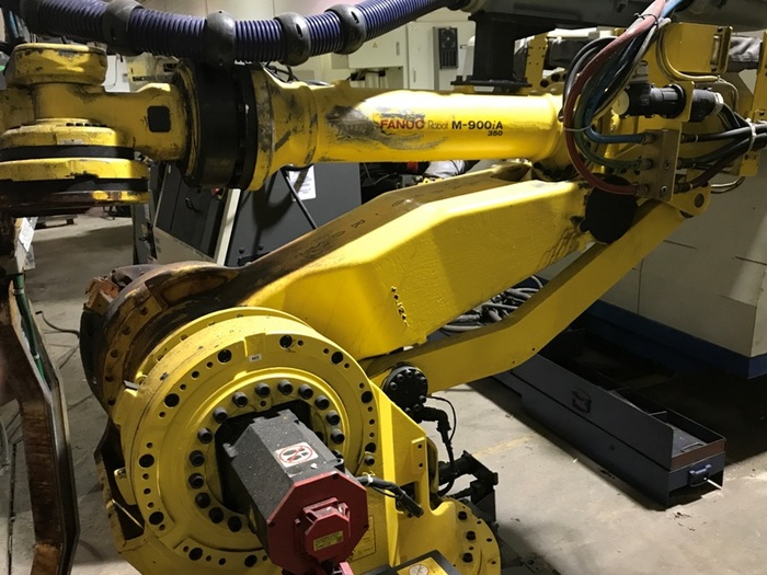 Used FANUC M900iA/350 6 AXIS CNC SPOT WELDING ROBOT W/R30iA