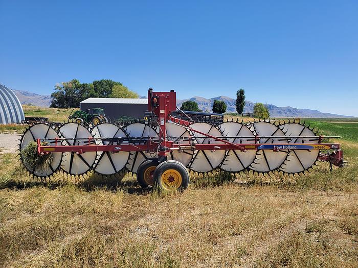 Used 2012 New Holland H5980 Wheel Rake