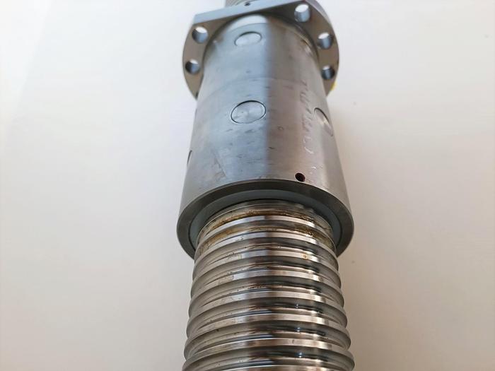 Geschliffener Präzisions Kugelgewindetrieb, D83mm, 1180mm, Blis, neu