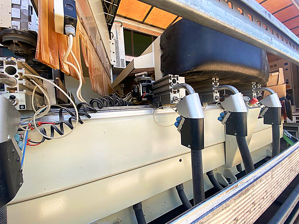 Used SCM RECORD 220 NWT - 1999