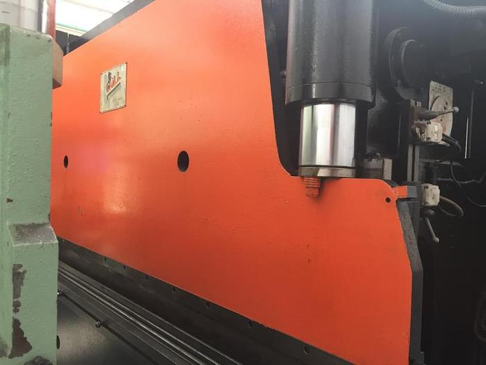 Usato PIEGATRICE IMAL IDRAULICA 3000 X 60t CON POSIZIONATORE DI QUOTA