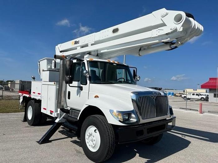 Used 2007 INTERNATIONAL 7400 65FT FLATBED BUCKET TRUCK W/ MATERIAL HANDLER