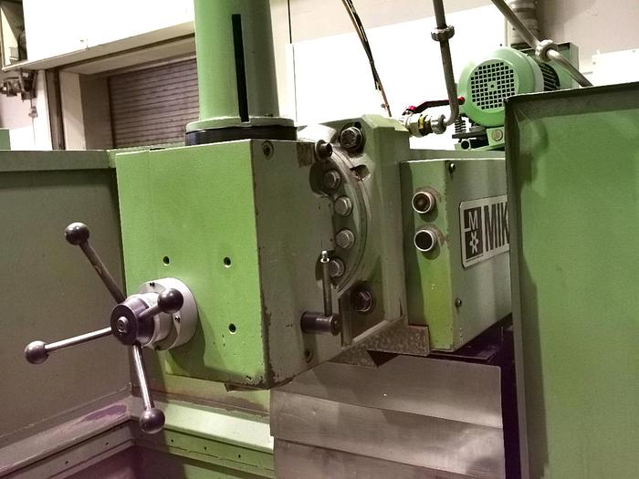 Gebraucht 1988 CNC Werkzeugfräsmaschine MIKRON WF 21 C