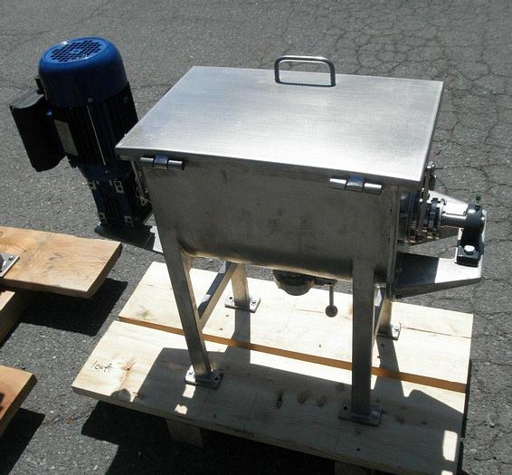 Used Mixer, Ribbon, 1 CF, 304 S/st, 1 HP, New, Std, LiquidMixer, Ribbon, 1 CF, 304 S/st, 1 HP, New, Std, Liquid #S738978