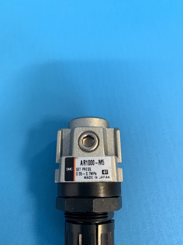 Used SMC Pressure Regulator AR1000-M5