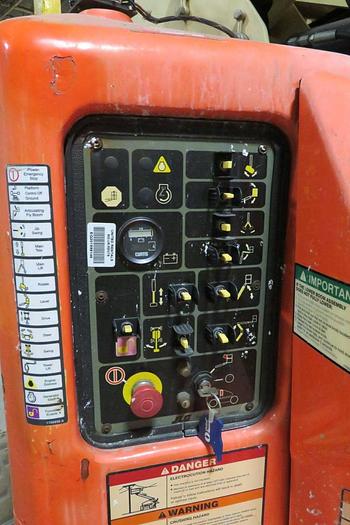 Used JLG MODEL E400AJPN BOOM LIFT 2007 500 LBS 46'