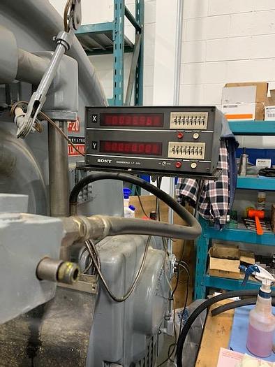 Used 1969 Kerney & Trecker Vertical mill 420 TF 420 -TF