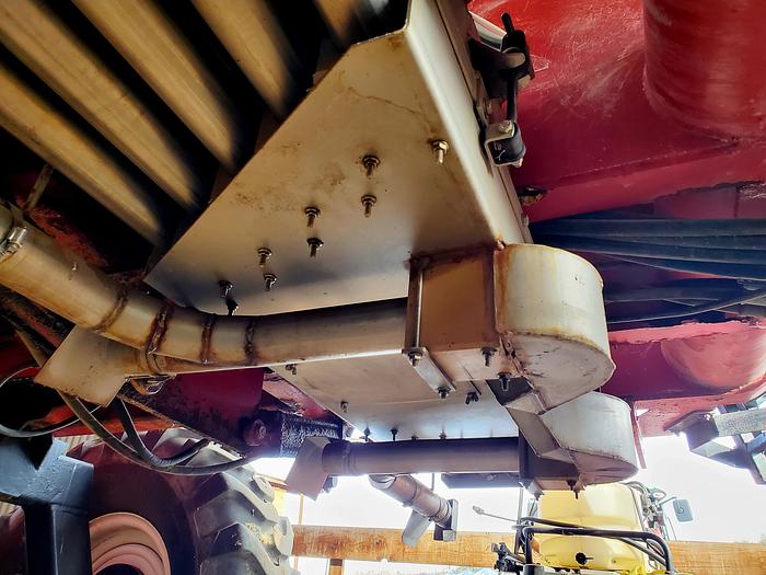 Used 2011 Valmar AirFlo 6600 Fertilizer Applicator