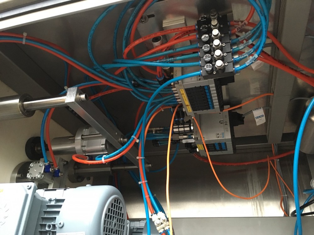 Used Innotech 3200 revo vertical bagging machine