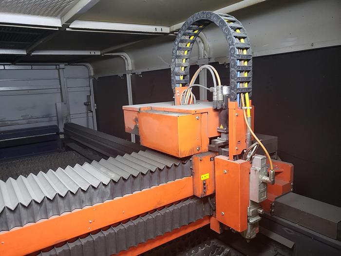 Used 2014 - 2000 Watt Bystronic BySprint 3015 CNC Fiber Laser
