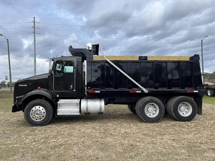 Used 2008 Kenworth T800 Tandem-Axle Dump Truck #5624