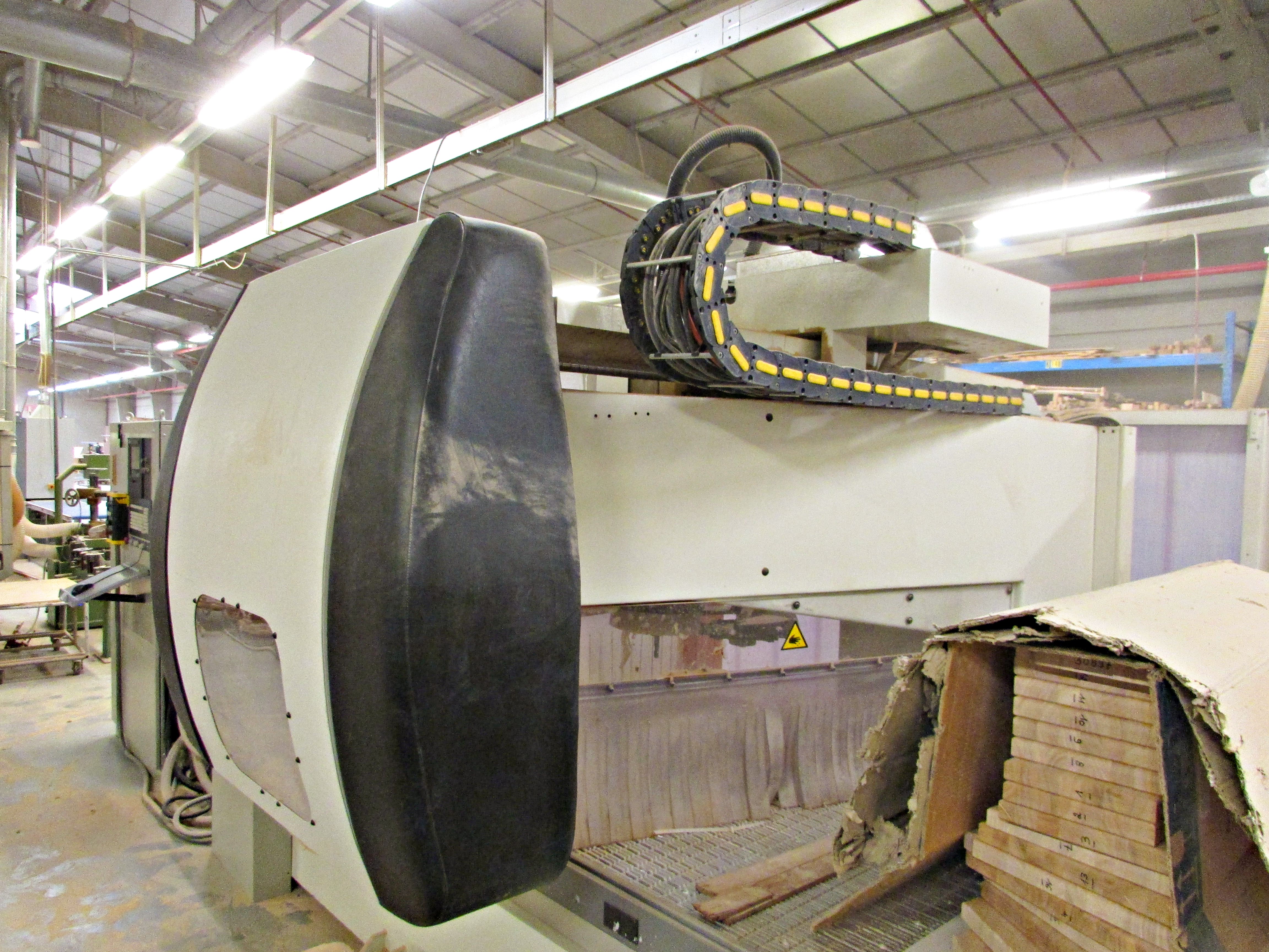 Used SCM Record 220 - 1999