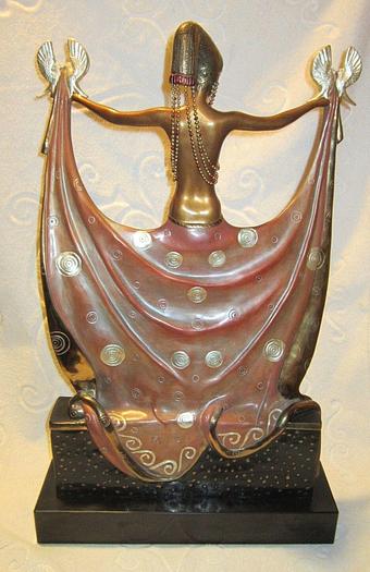 Used Venus Statue by Erte Father of Art Deco Number 23/375 Sculpture Original