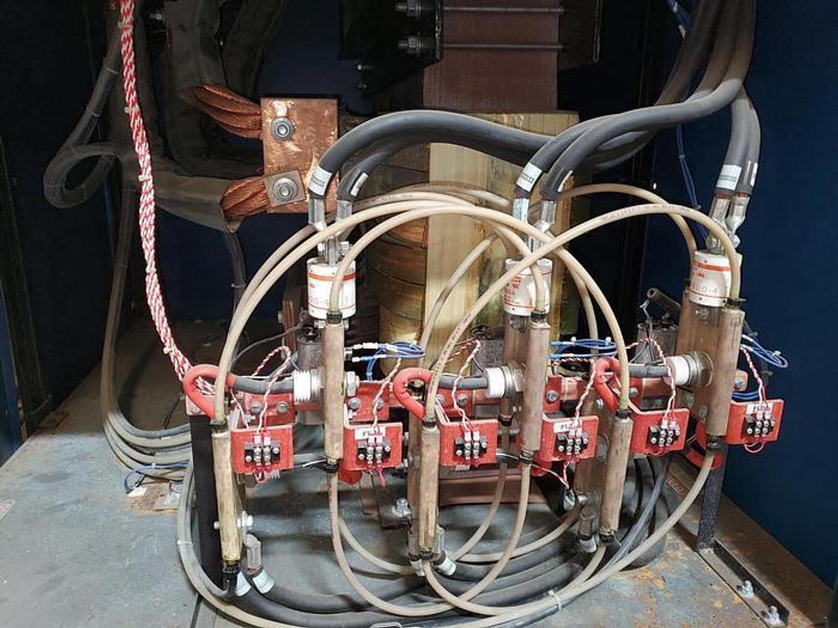 Used RE-102 Used 5,000A 480V Dynapower rectifier