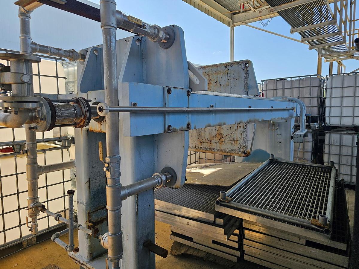 Used [FP-30] : Used 75 Cu Ft Hoesch Brand Filter Press