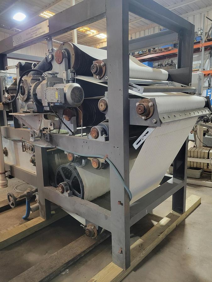 Used 1 Meter Belt-Press