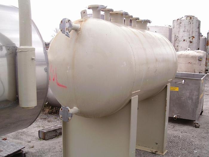Used Meril Fabricators Inc. apx. 325 galon C/S horizontal presure tank