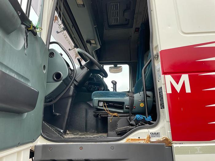 Gebruikt 2003 DAF 95 XF430 EURO 3 MANUAL 8 X 2 / 12 TYRES !!