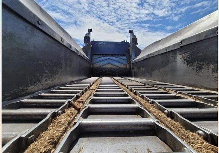 Used 2007 Peterson 4710B On Tracks