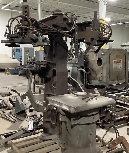 Used OSBORN 3161-12 ROTOLIFT MOLDING MACHINE