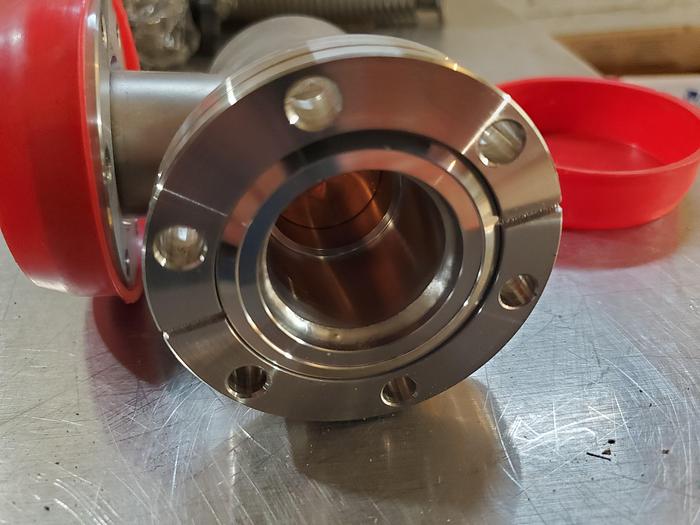 Varian 951-5027 2 3/4" Conflat Bakeable Right Angle Valve