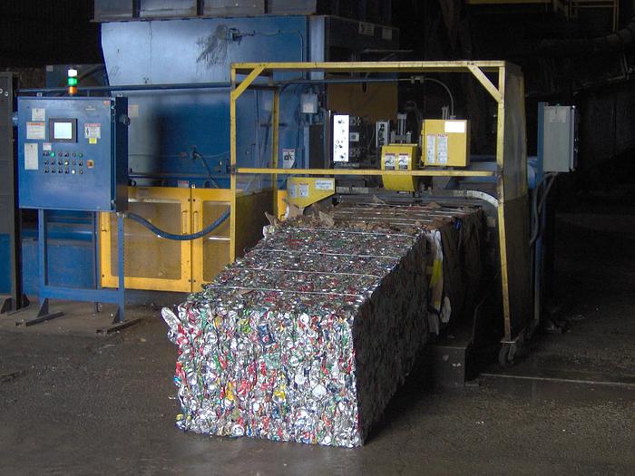 AMERICAN TWO-RAM BALERS