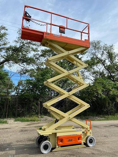 Used 2016 JLG 2632ES