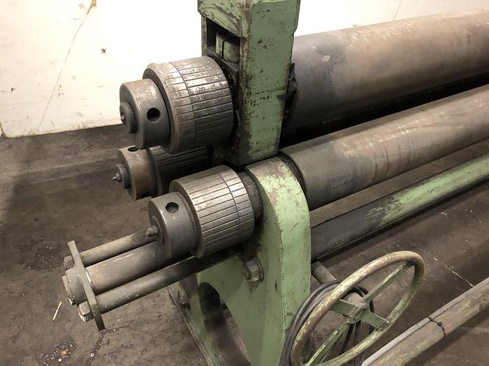 Gebruikt Universal 204