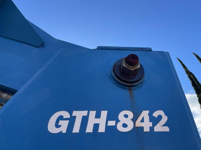 Used 2008 GENIE GTH842
