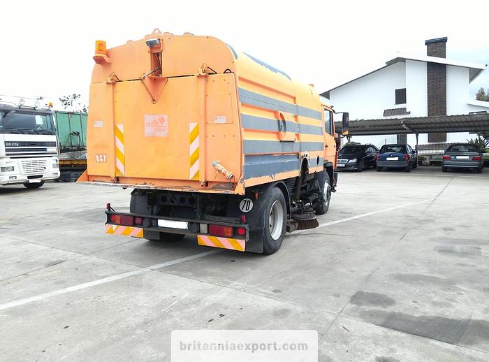 Used 1992 MERCEDES-BENZ 1314 road sweeper