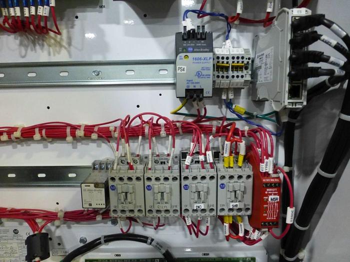 Used ALLEN BRADLEY POWERFLEX 7000
