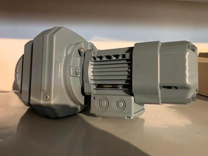 Servomotor RF57 DR2S63MS4 1,35kW