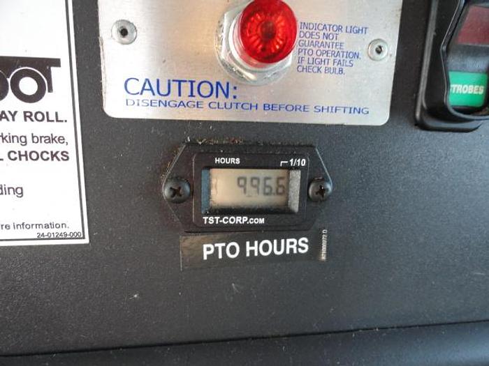 Used 2018 FREIGHTLINER BUSINESS CLASS M2 106